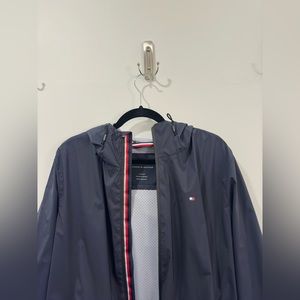 Tommy Hilfiger rain/wind resistant light jacket